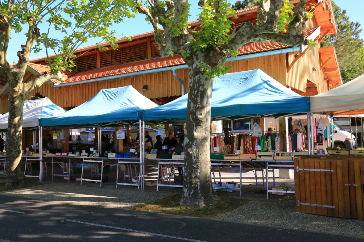 Cazaux Marché halle