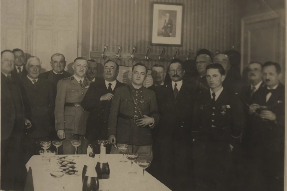 Legrand_reception-en-mairie_1939-11_fonds-Legrand (2)