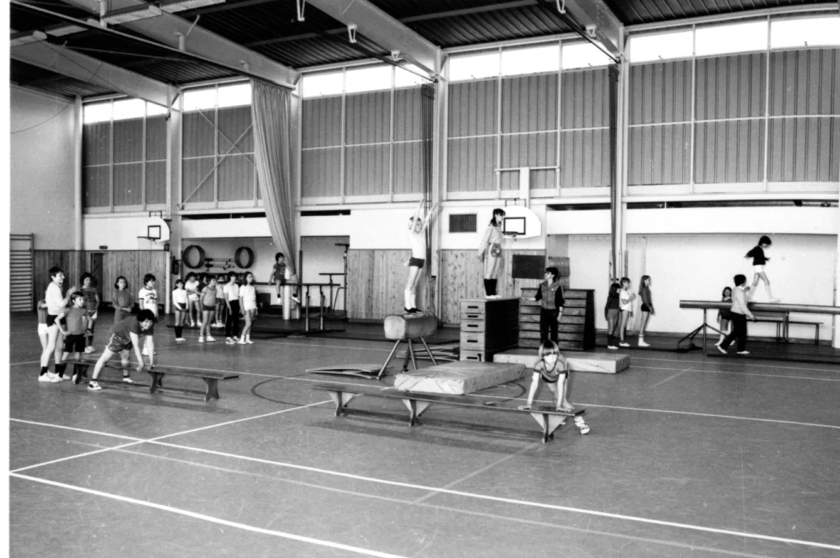 Salle Pierre de Coubertin, 1980, (AMLT, NC1800)